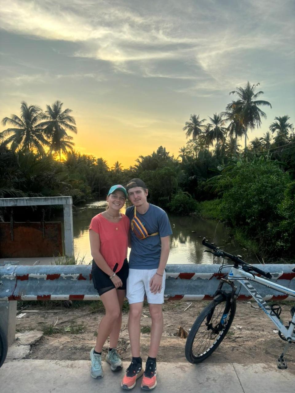 Homestay Bentre Coco Lodge Ben Tre Екстериор снимка