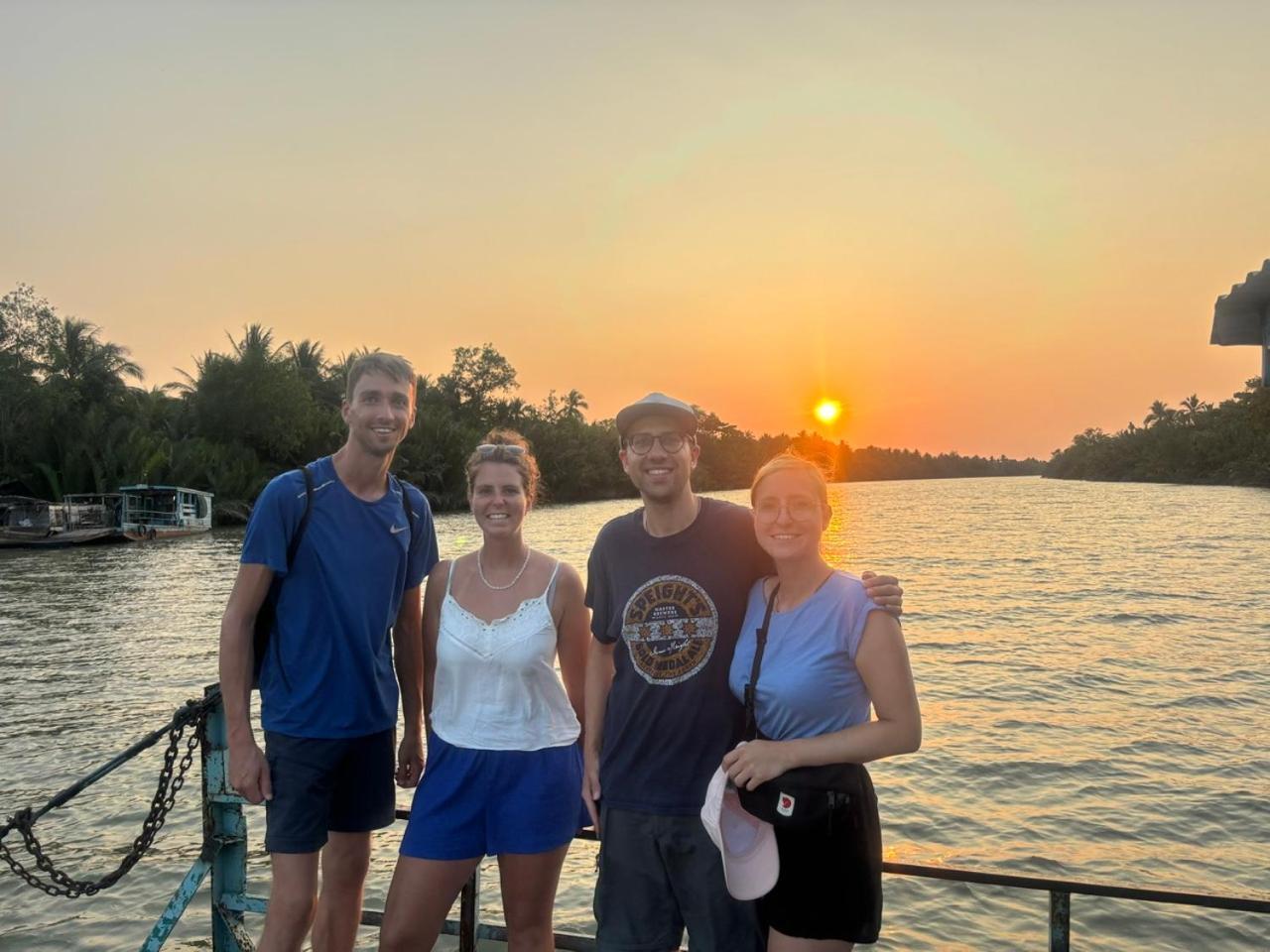 Homestay Bentre Coco Lodge Ben Tre Екстериор снимка
